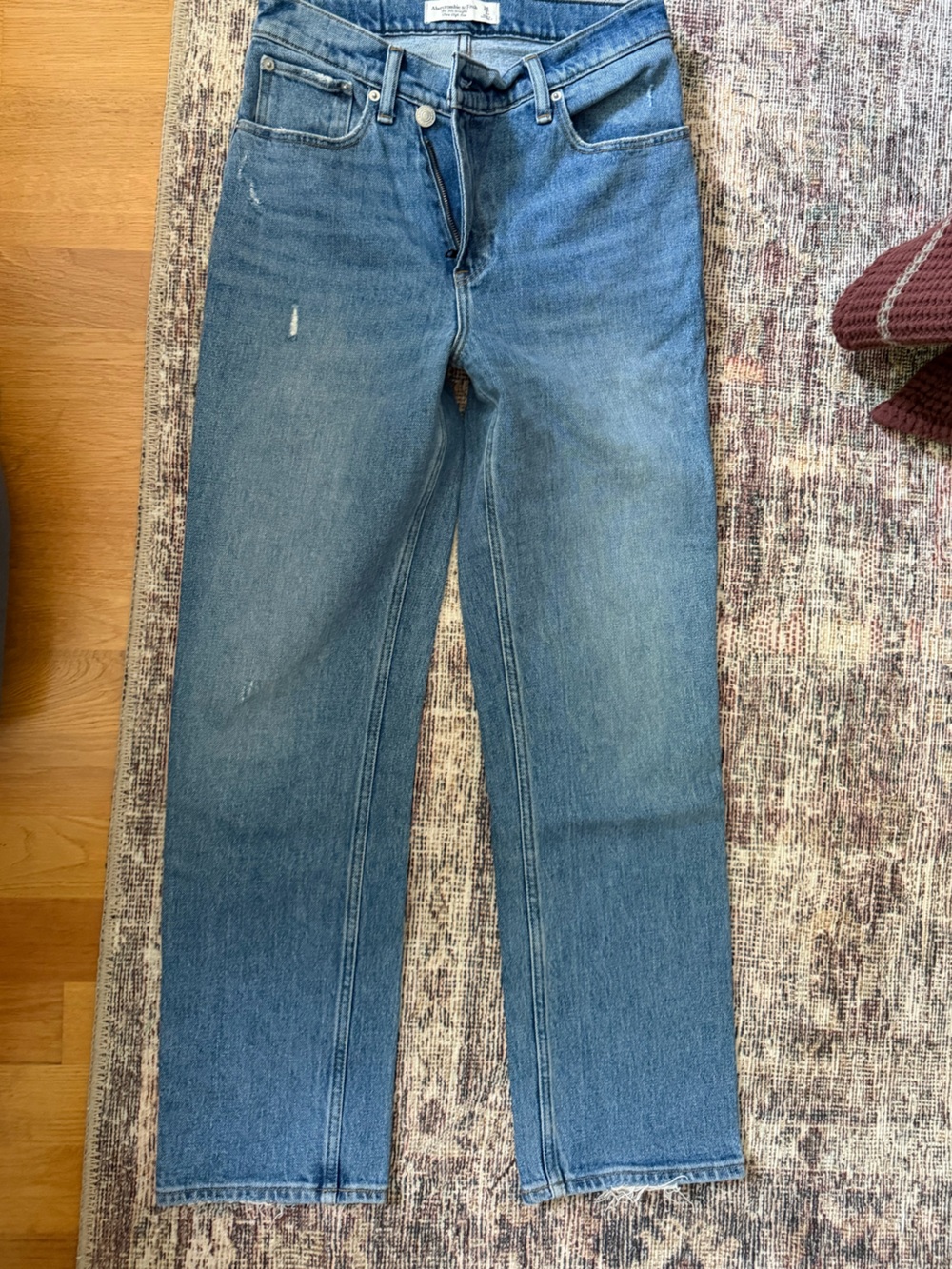 Abercrombie & Fitch women’s Medium Blue Straight Jeans